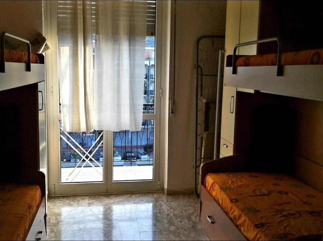 Albenga Sul Mare Famiglie Ed Amici Fino 10 Posti Appartement Buitenkant foto